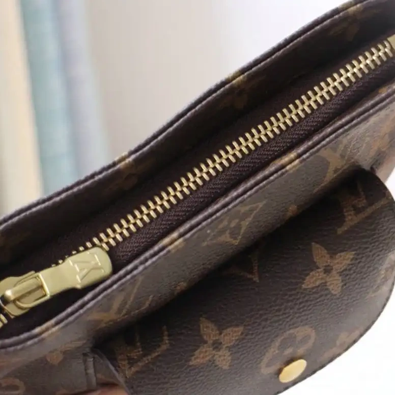 206B570114 Bags LV 0514